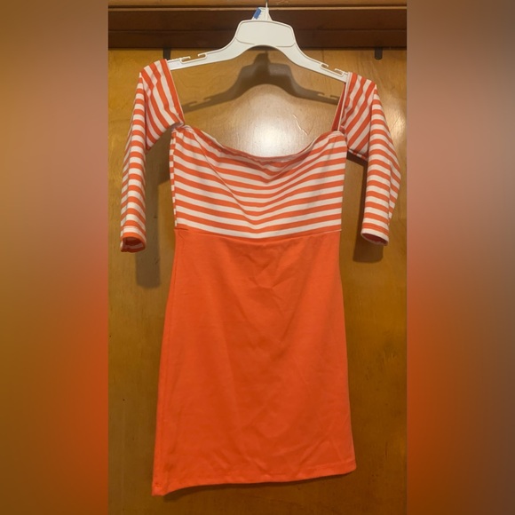 *Clearance-Final* Sabora Size M Orange Striped Off the Shoulder Mini Dress - Picture 6 of 6